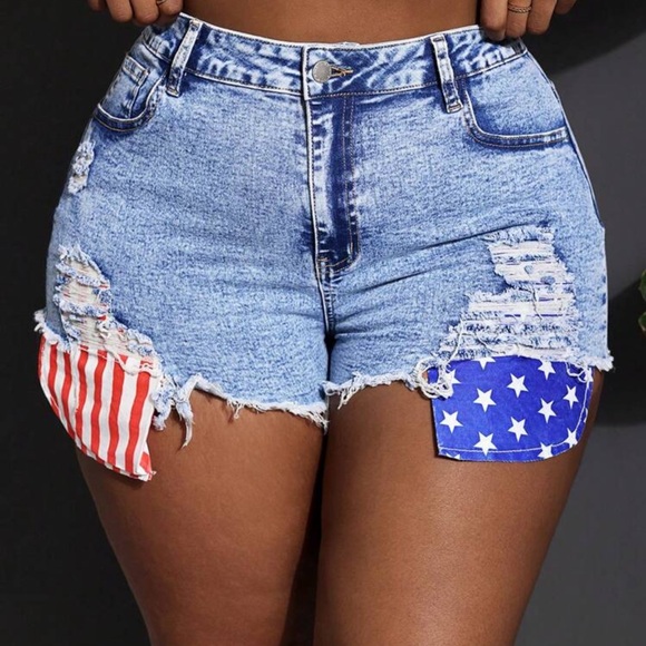 SHEIN Blue Distressed Jean Shorts with Flag Design Size 0XL (12) - Picture 1 of 6